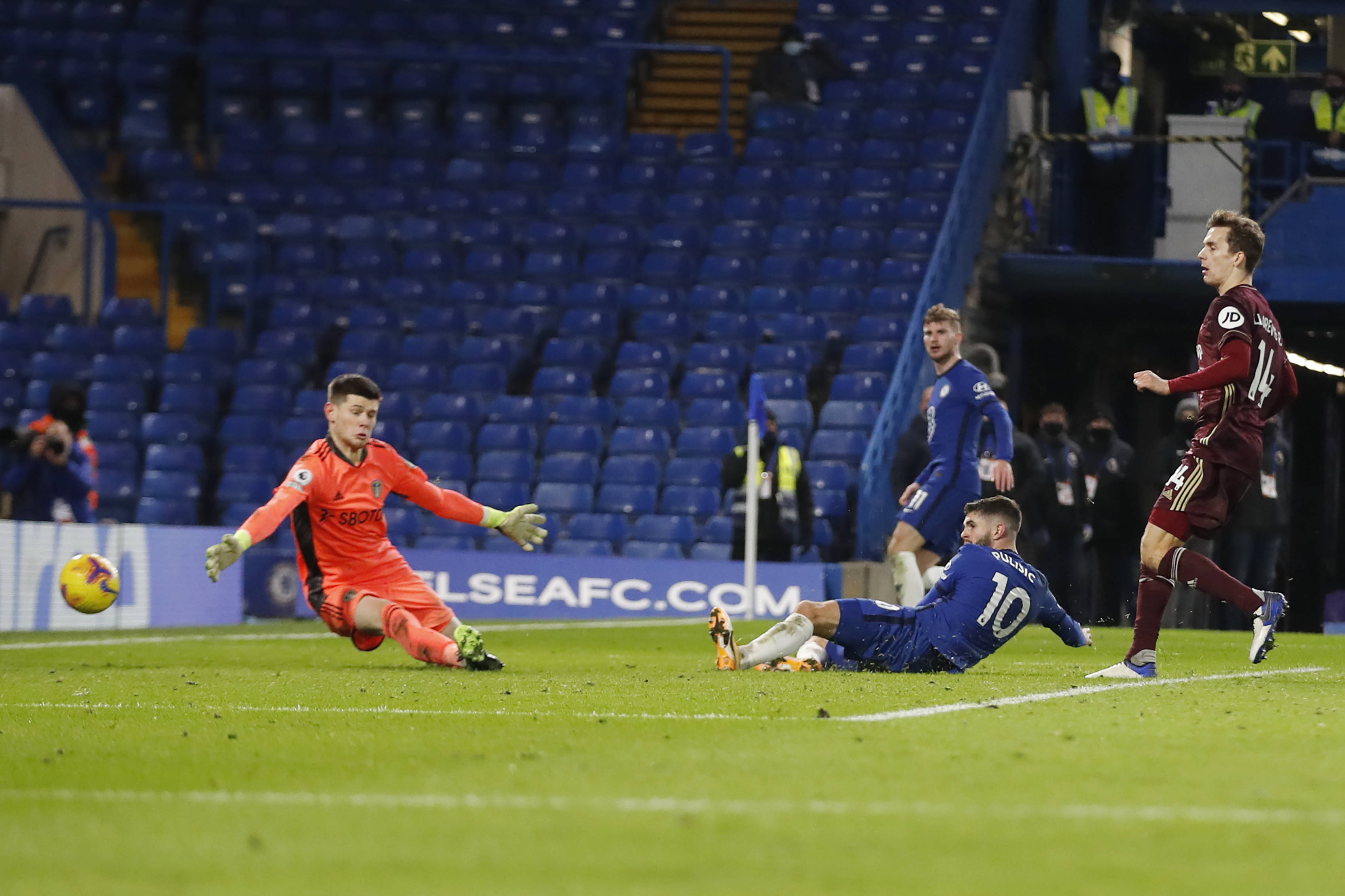 他已经展现 他已经展现